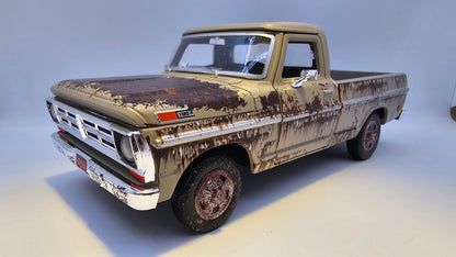 Ford F-100 Pick Up 1972 "Oxidada" - Escala 1/24 - Motormax - (Sin caja)