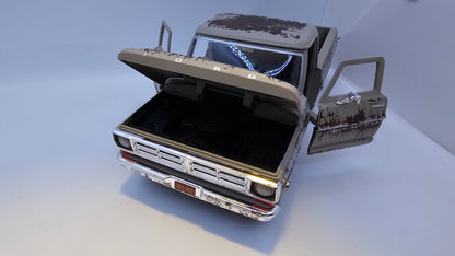 Ford F-100 Pick Up 1972 "Oxidada" - Escala 1/24 - Motormax - (Sin caja)