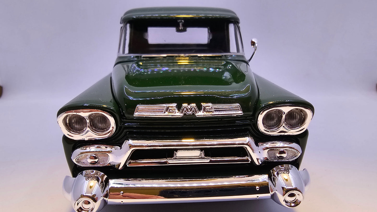 GMC 100 Wideside Pickup 1958 - Escala 1/24 - MotorMax - (Sin Caja)