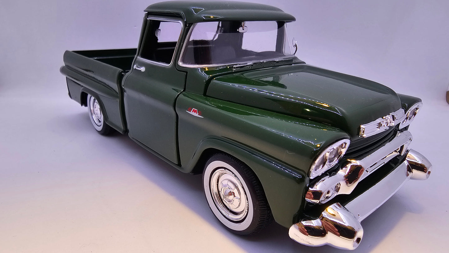 GMC 100 Wideside Pickup 1958 - Escala 1/24 - MotorMax - (Sin Caja)