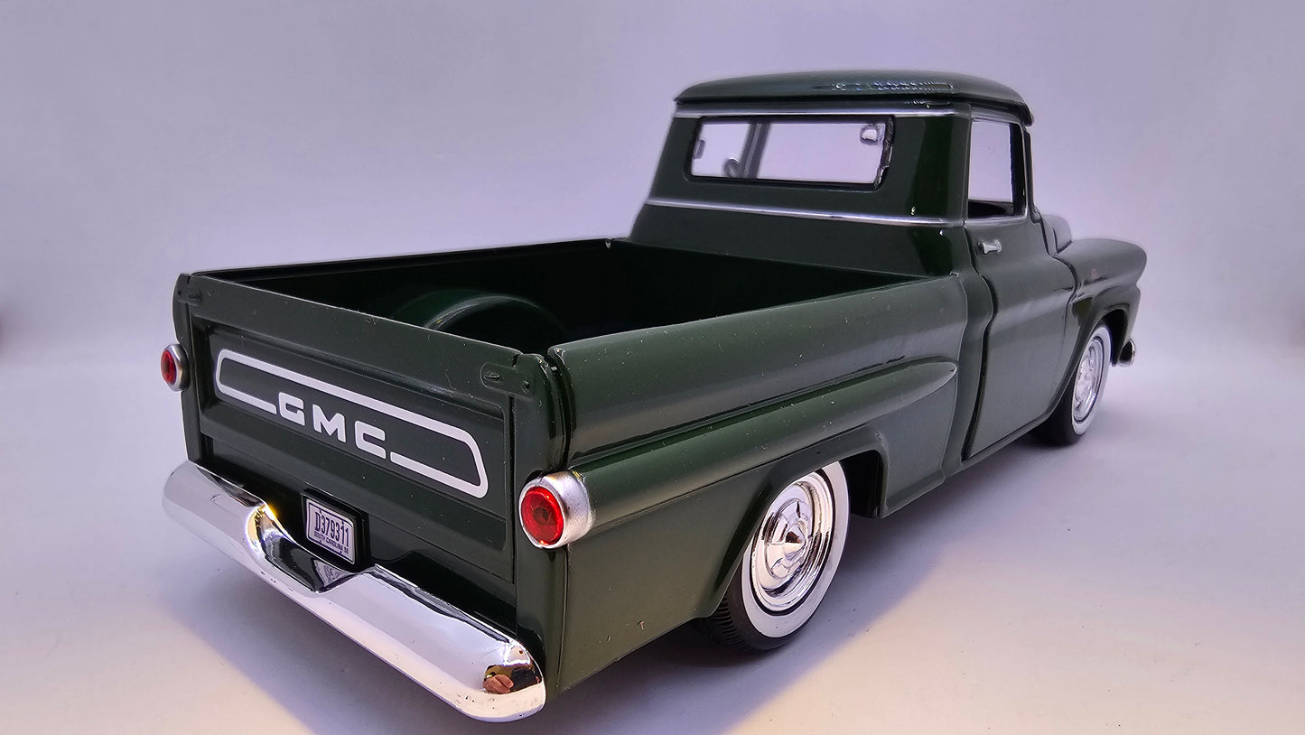 GMC 100 Wideside Pickup 1958 - Escala 1/24 - MotorMax - (Sin Caja)