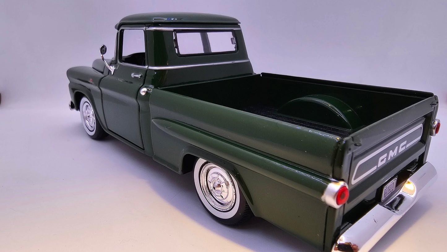 GMC 100 Wideside Pickup 1958 - Escala 1/24 - MotorMax - (Sin Caja)