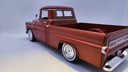 GMC 100 Wideside Pickup 1958 - Escala 1/24 - MotorMax - (Sin Caja)