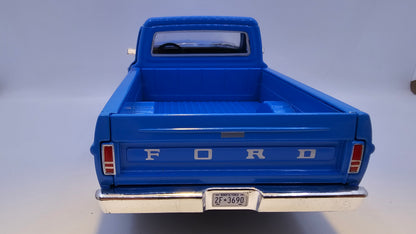Ford F-100 Pick Up 1972 - Escala 1/24 - Motormax - (Sin caja)