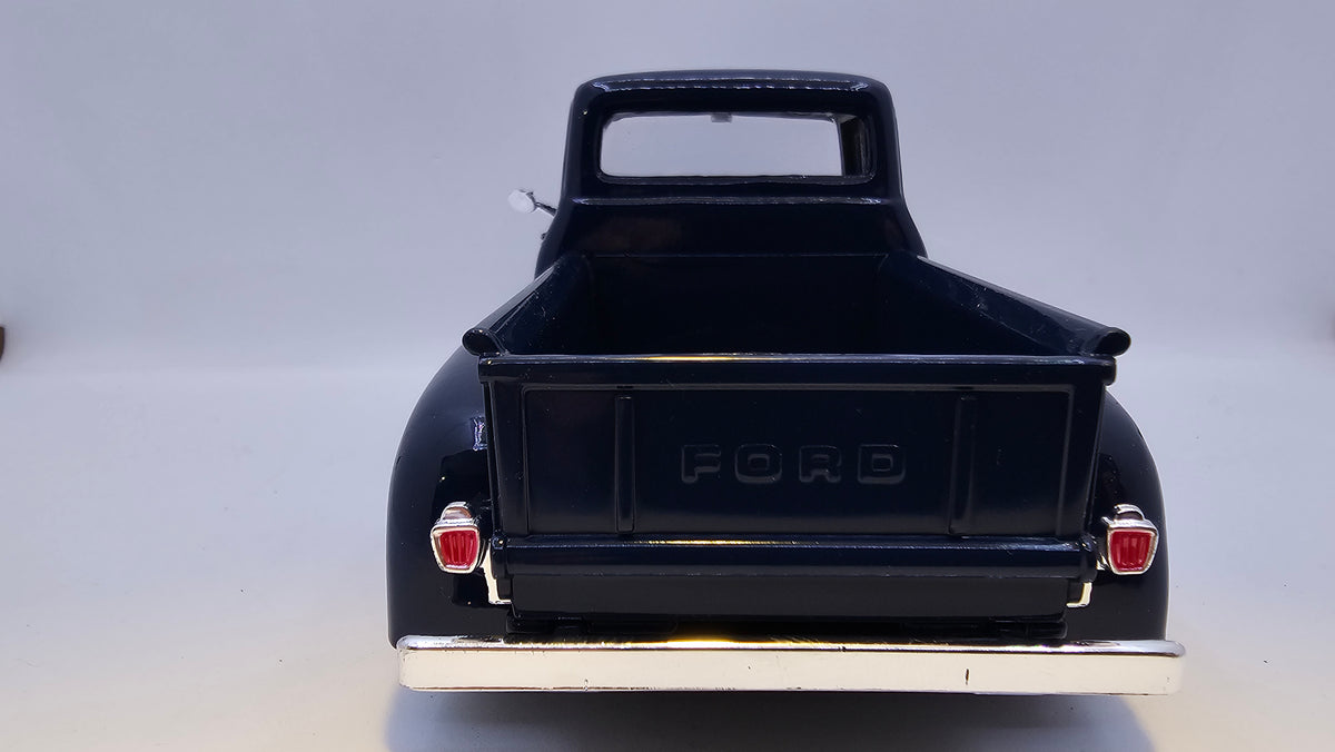Ford F-100 Pick Up 1956 - Escala 1/24 - Motormax - (Sin caja)