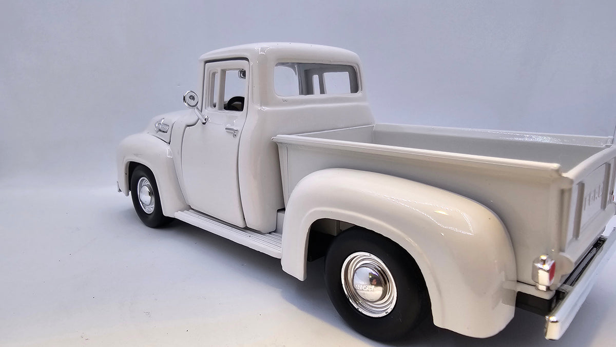 Ford F-100 Pick Up 1956 - Escala 1/24 - Motormax - (Sin caja)