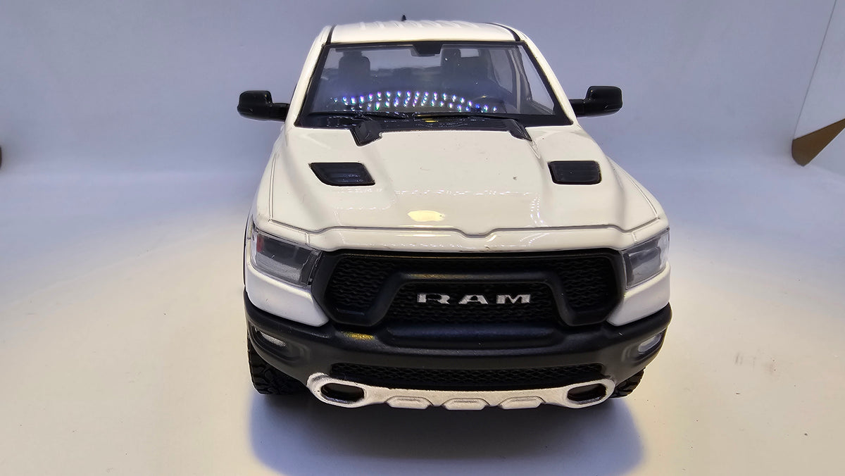 RAM 1500 Rebel Crew 2019 - Escala 1/24 (1/27) - MotorMax - (Sin Caja)
