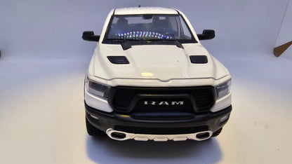 RAM 1500 Rebel Crew 2019 - Escala 1/24 (1/27) - MotorMax - (Sin Caja)