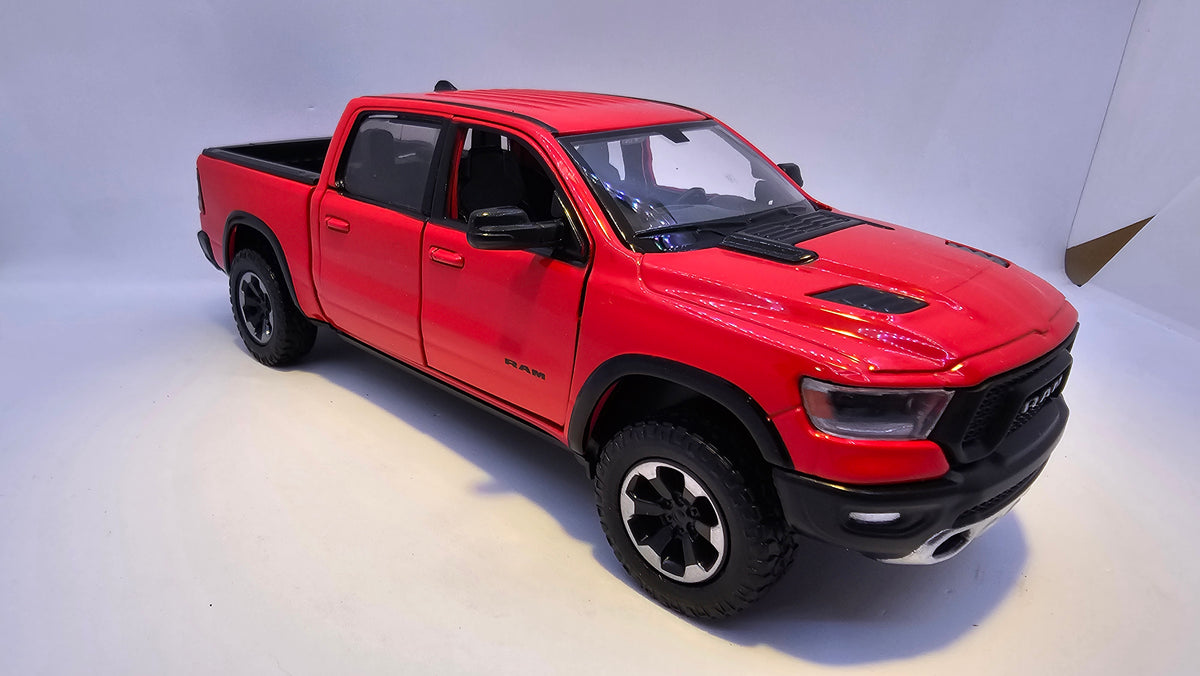 RAM 1500 Rebel Crew 2019 - Escala 1/24 (1/27) - MotorMax - (Sin Caja)