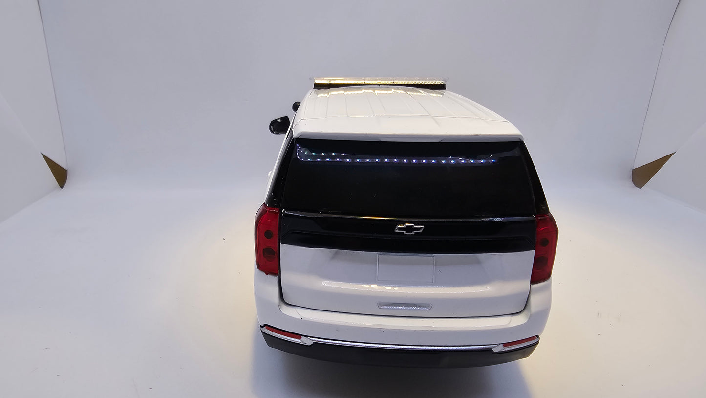 Chevrolet Tahoe PPV 2025 (Police Pursuit Vehicle) - Escala 1/24 - MotorMax - (Sin Caja)