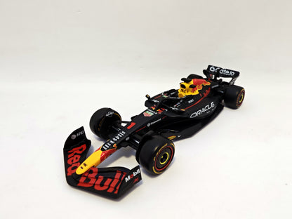 Red Bull Racing Formula 1 RB21 #1 Max Verstappen 2025 - F1 Burago Escala 1/43