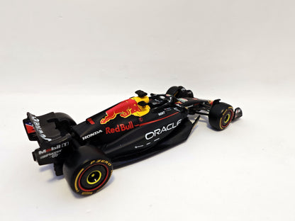 Red Bull Racing Formula 1 RB21 #1 Max Verstappen 2025 - F1 Burago Escala 1/43