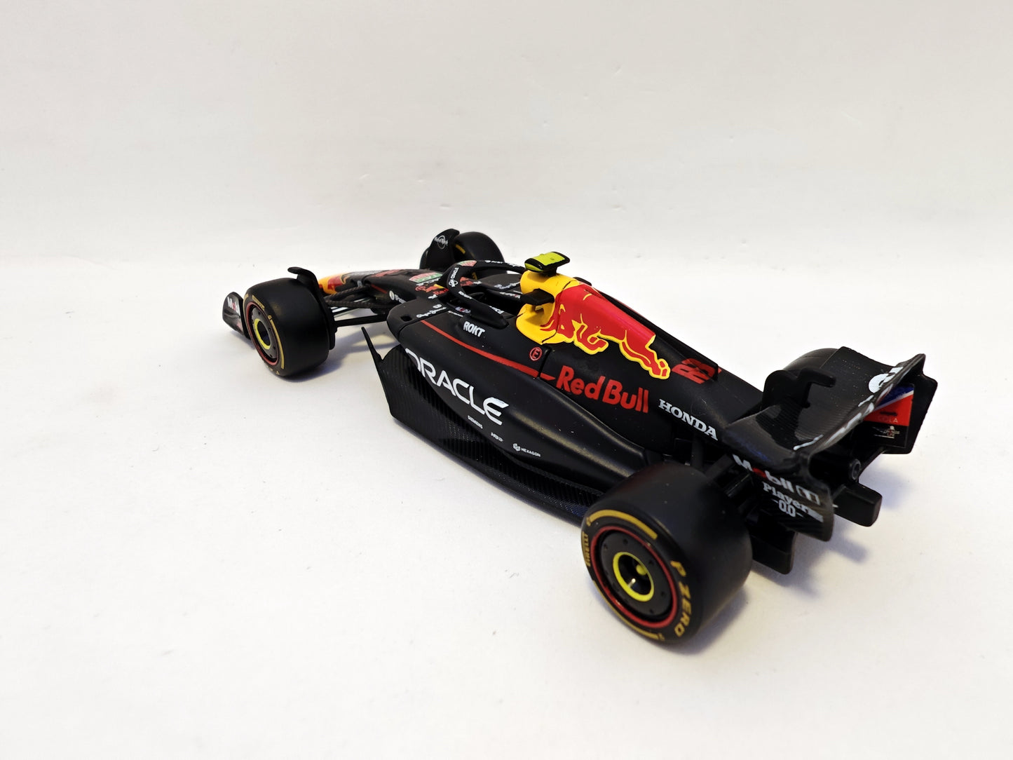 Red Bull Racing Formula 1 RB21 #22 Yuki Tsunoda 2025 - F1 Burago Escala 1/43
