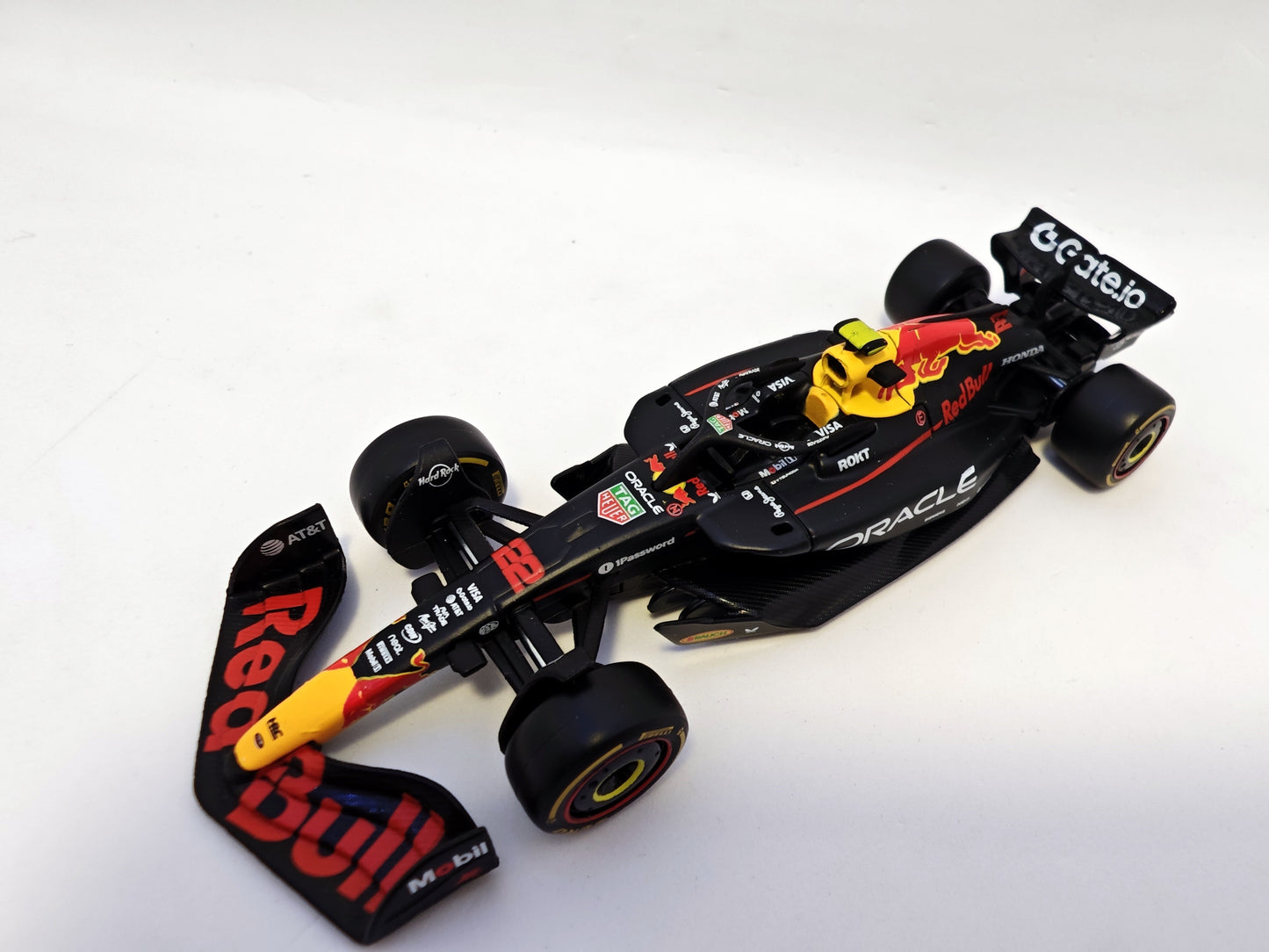 Red Bull Racing Formula 1 RB21 #22 Yuki Tsunoda 2025 - F1 Burago Escala 1/43