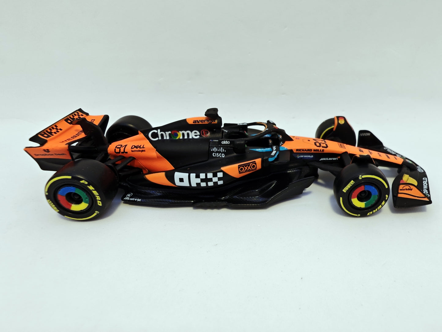 McLaren Formula 1 MCL39 #81 Oscar Piastri - 2025 - F1 Burago Escala 1/43