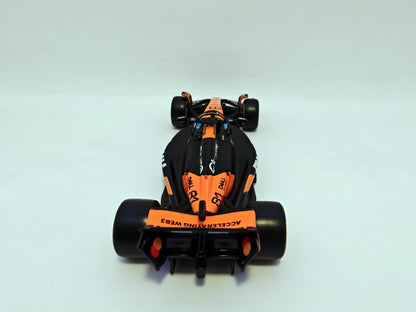 McLaren Formula 1 MCL39 #81 Oscar Piastri - 2025 - F1 Burago Escala 1/43