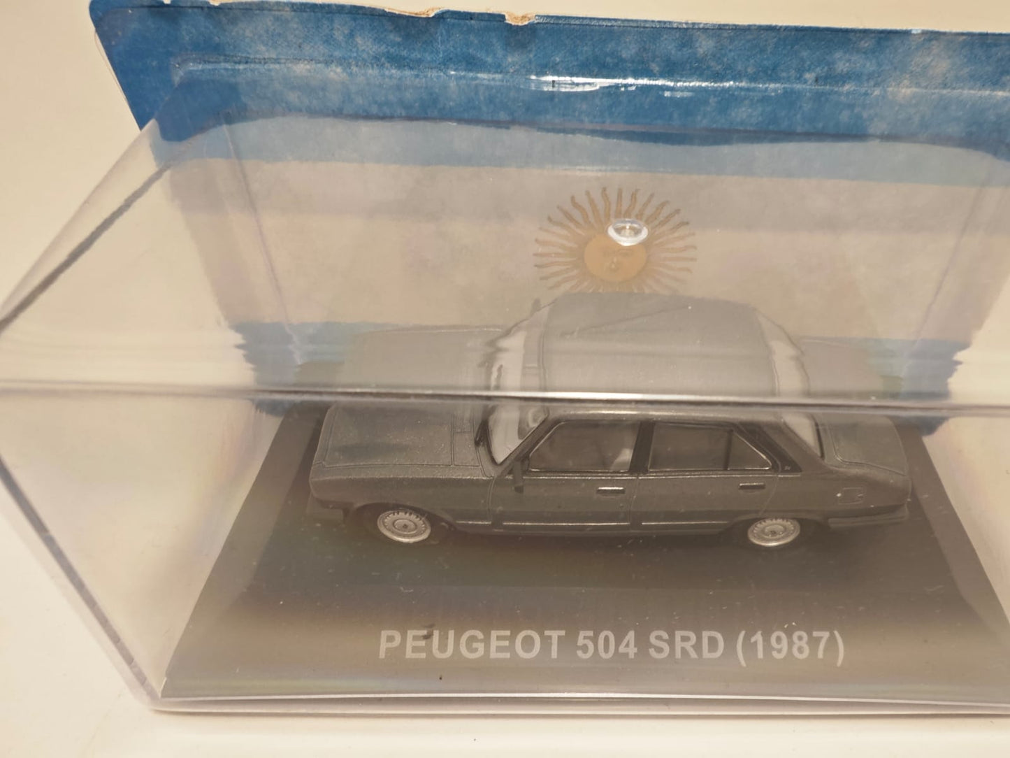 Peugeot 504 SRD 1987 - Escala 1/43 - Salvat