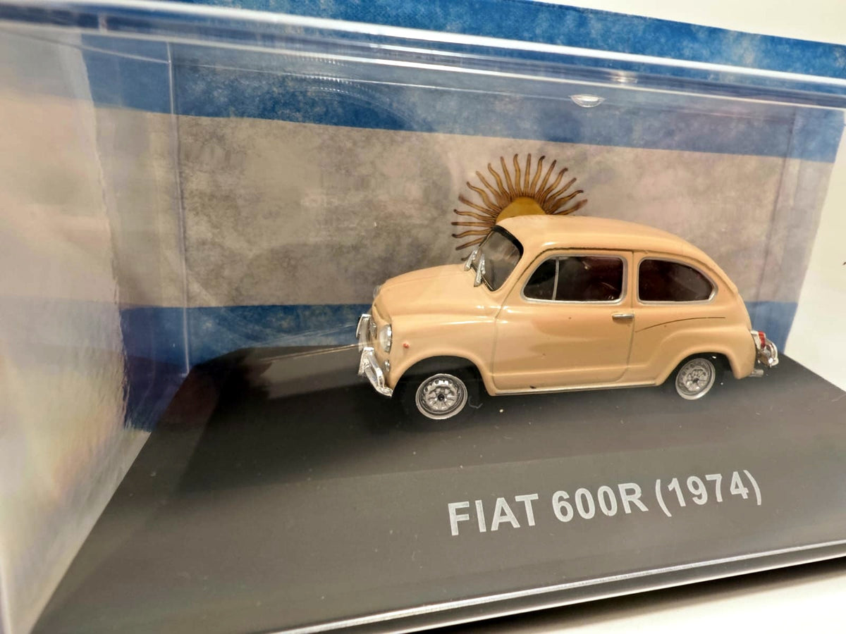 Fiat 600R 1974 - Escala 1/43 - Salvat