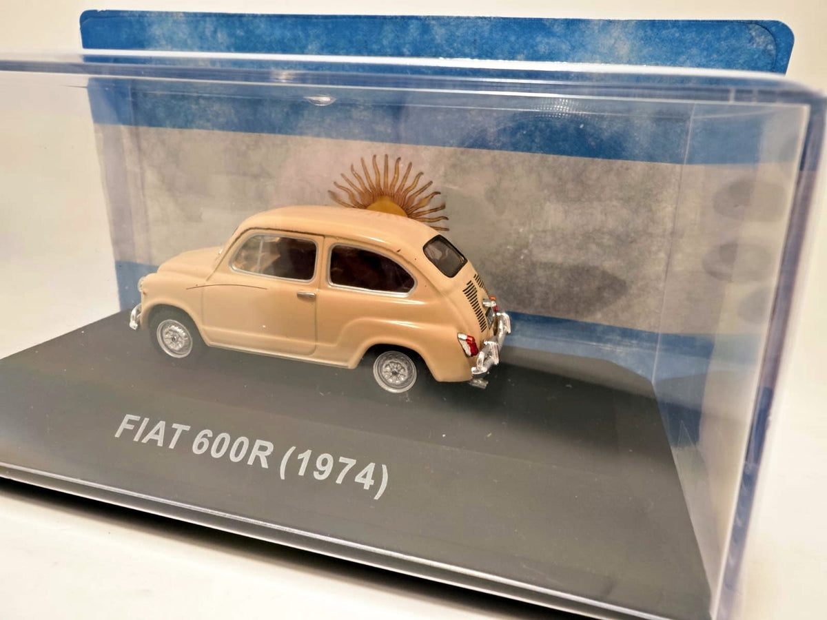 Fiat 600R 1974 - Escala 1/43 - Salvat