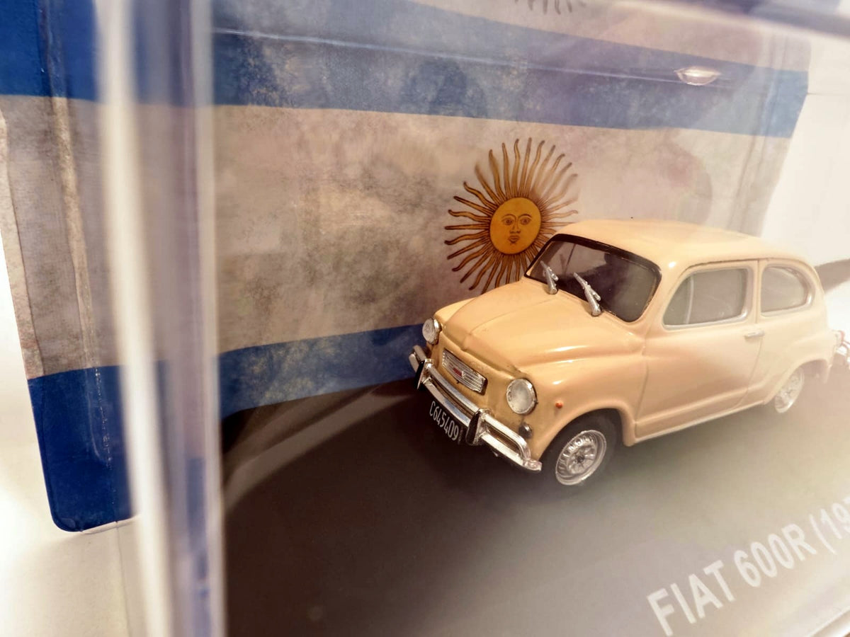 Fiat 600R 1974 - Escala 1/43 - Salvat