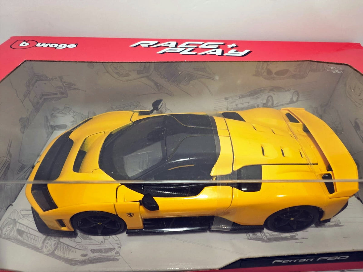 Ferrari F80 - Escala 1/24 - Burago