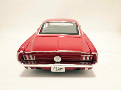 Ford Mustang GT 1967 - Escala 1/24 - Maisto - (Sin caja)