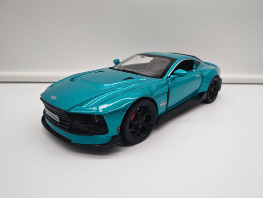 Aston Martin Valour - Escala 1/24 - c/Luz y Sonido - No License (sin caja)
