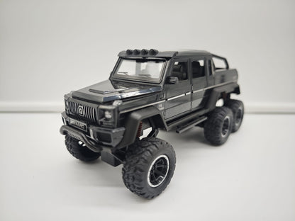Mercedes G AMG 6X6 - Escala 1/24 - Plastico c/Luz y Sonido - No License (sin caja)