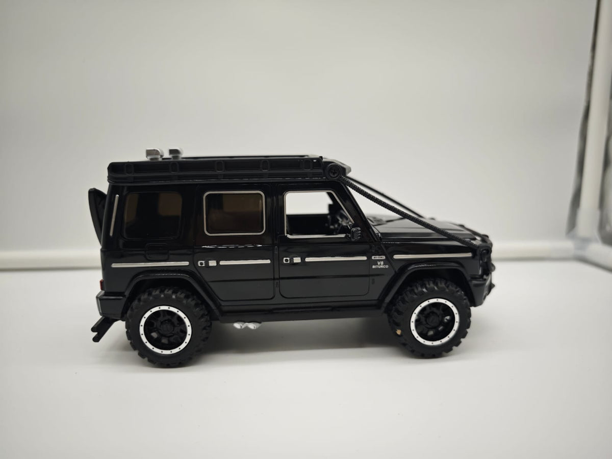 Mercedes G Wagon AMG - Escala 1/24 - Plastico c/Luz y Sonido - No License (sin caja)