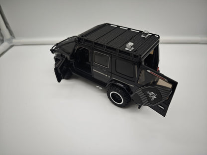 Mercedes G Wagon AMG - Escala 1/24 - Plastico c/Luz y Sonido - No License (sin caja)