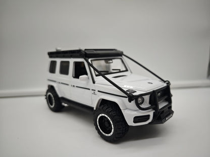 Mercedes G Wagon AMG - Escala 1/24 - Plastico c/Luz y Sonido - No License (sin caja)