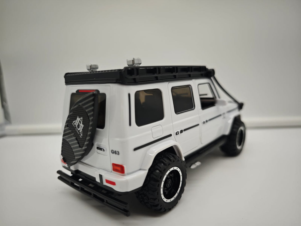Mercedes G Wagon AMG - Escala 1/24 - Plastico c/Luz y Sonido - No License (sin caja)