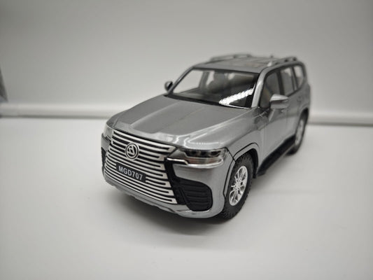 Toyota Land Cruiser 300 - Escala 1/24 - Plastico c/Luz y Sonido - No License (sin caja)