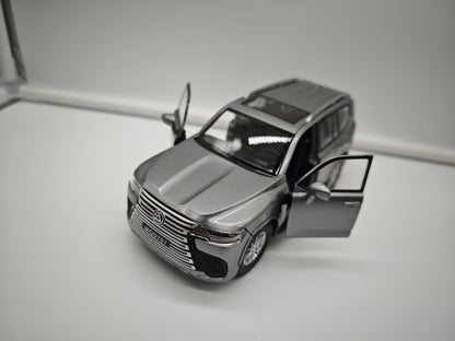 Toyota Land Cruiser 300 - Escala 1/24 - Plastico c/Luz y Sonido - No License (sin caja)