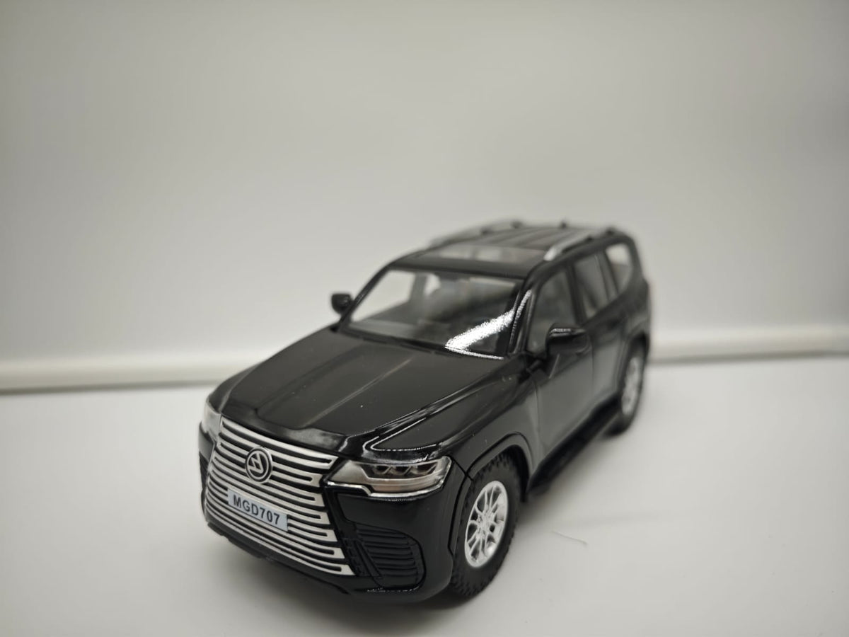Toyota Land Cruiser 300 - Escala 1/24 - Plastico c/Luz y Sonido - No License (sin caja)