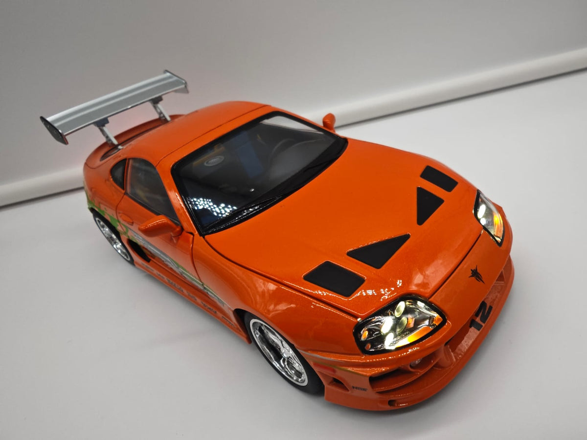 Toyota Supra 1995 Brian O'Conner Rapido y Furioso - Escala 1/24 - c/Luz y Sonido - (sin caja)