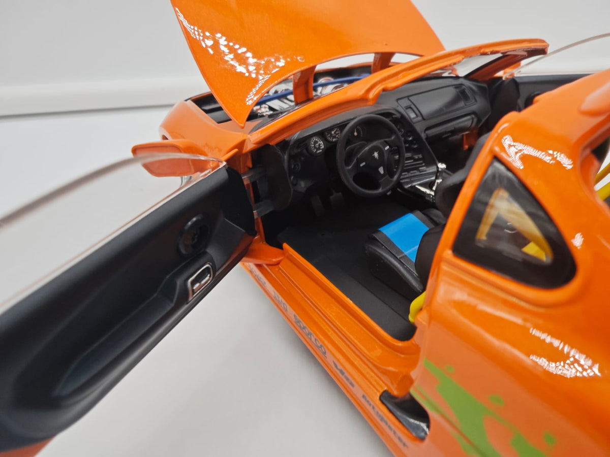 Toyota Supra 1995 Brian O'Conner Rapido y Furioso - Escala 1/24 - c/Luz y Sonido - (sin caja)