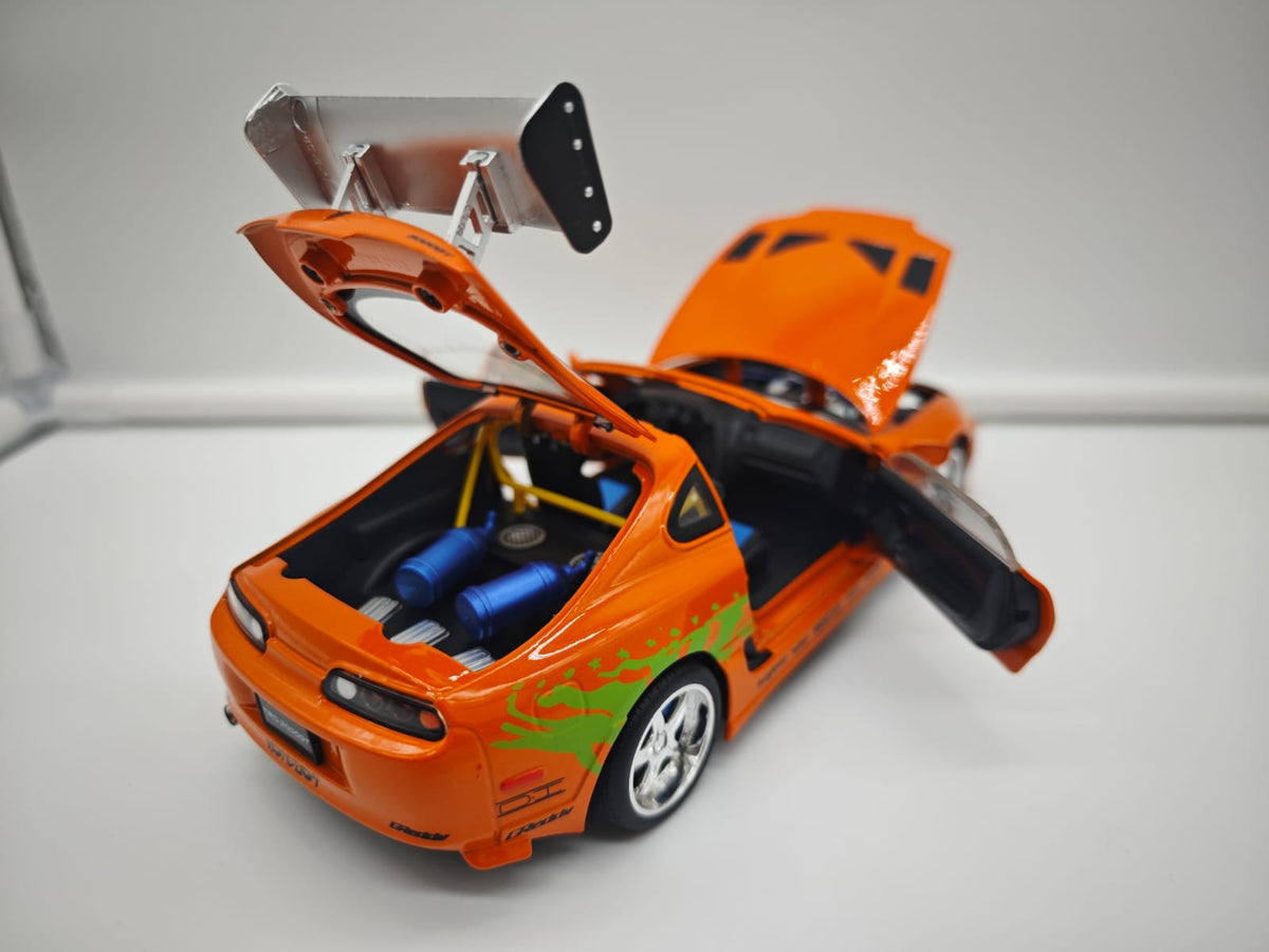 Toyota Supra 1995 Brian O'Conner Rapido y Furioso - Escala 1/24 - c/Luz y Sonido - (sin caja)