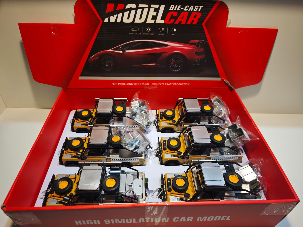 Land Rover Defender 110 Pickup Camel Trophy - Escala 1/24 - c/Luz y Sonido - (sin caja)