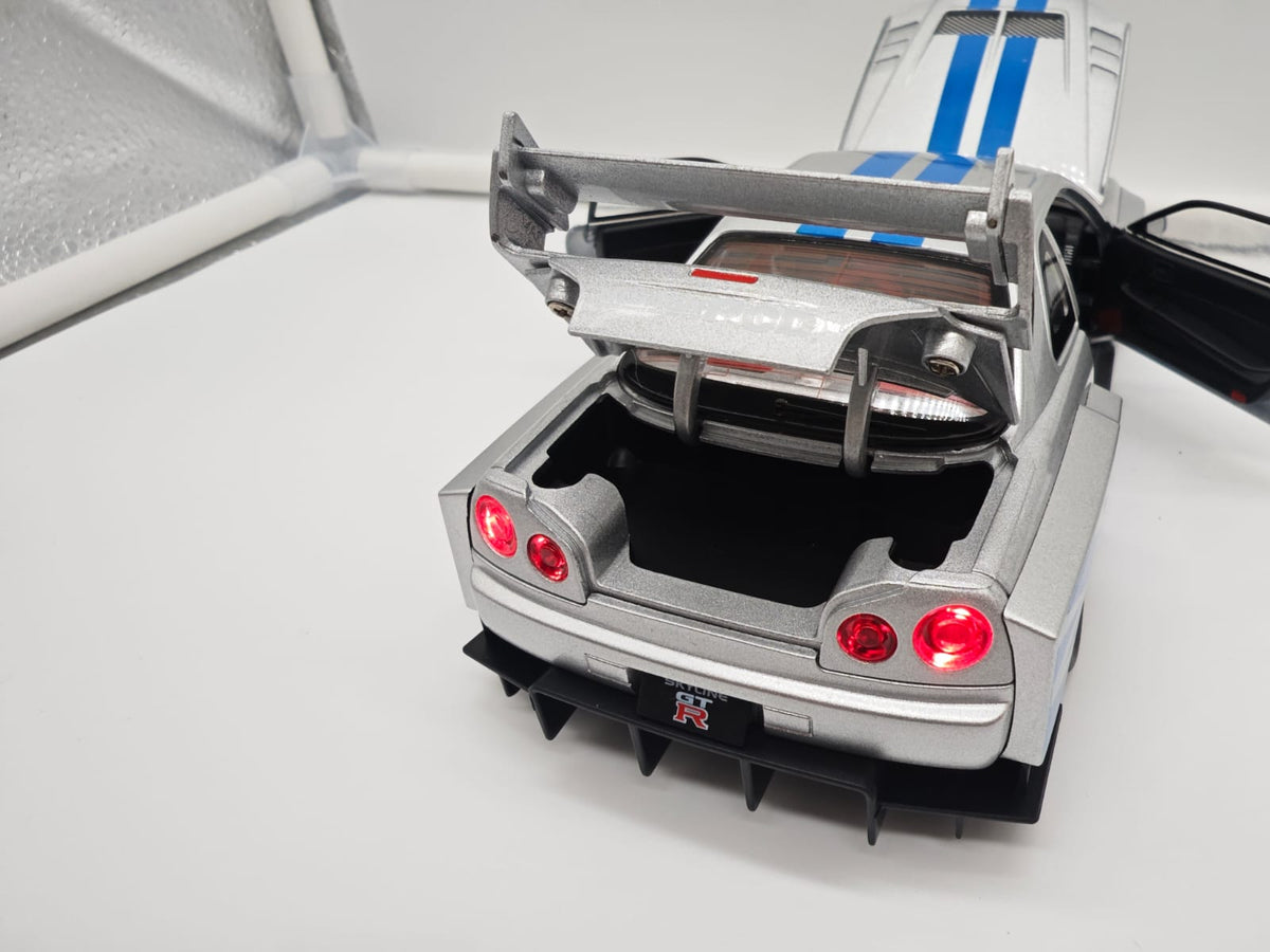 Nissan Skyline GT-R R34 Liberty Walk de Rapido y Furioso - Escala 1/24 - c/Luz y Sonido - (sin caja)