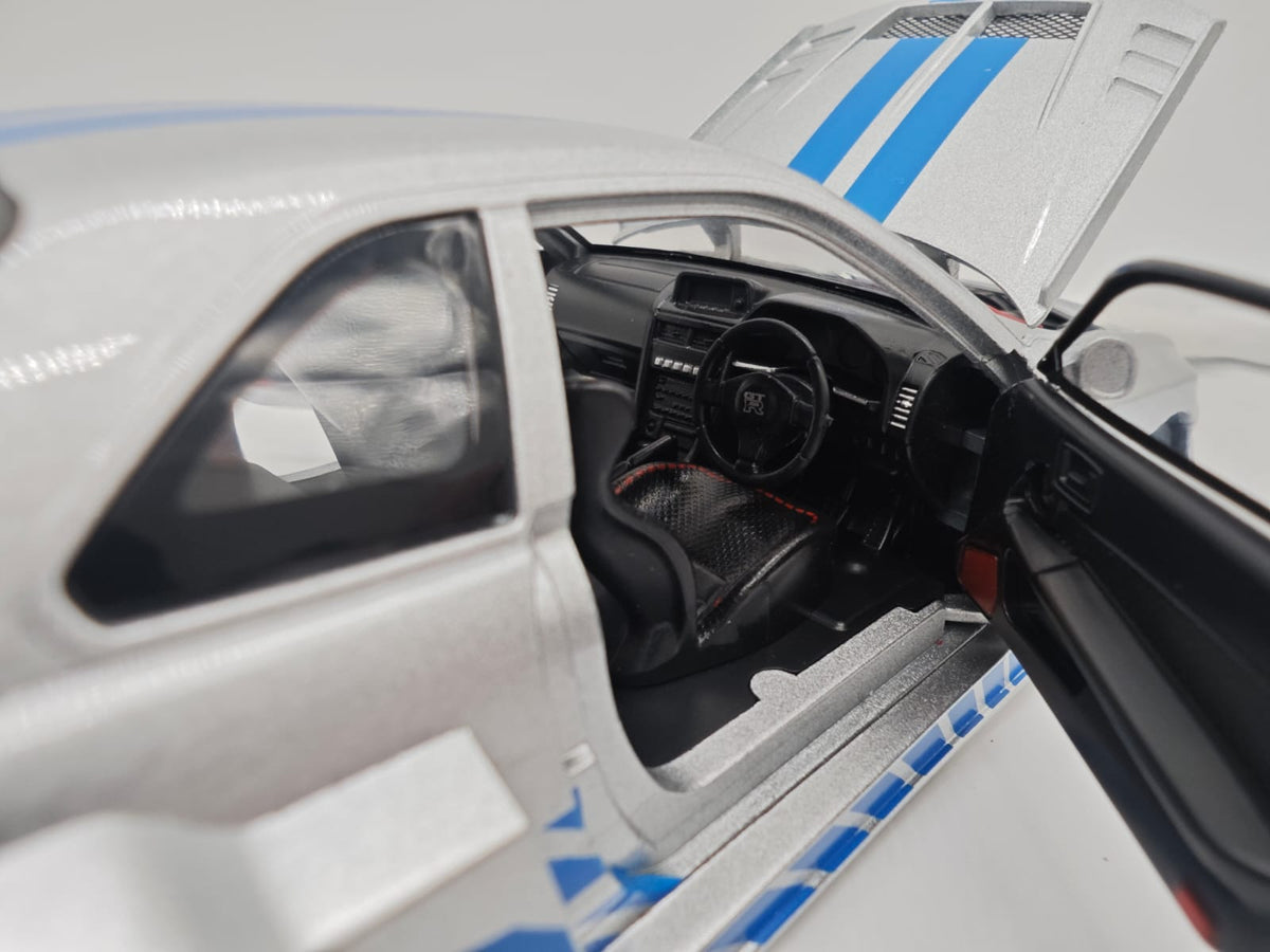 Nissan Skyline GT-R R34 Liberty Walk de Rapido y Furioso - Escala 1/24 - c/Luz y Sonido - (sin caja)