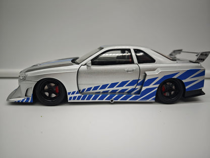 Nissan Skyline GT-R R34 Liberty Walk de Rapido y Furioso - Escala 1/24 - c/Luz y Sonido - (sin caja)