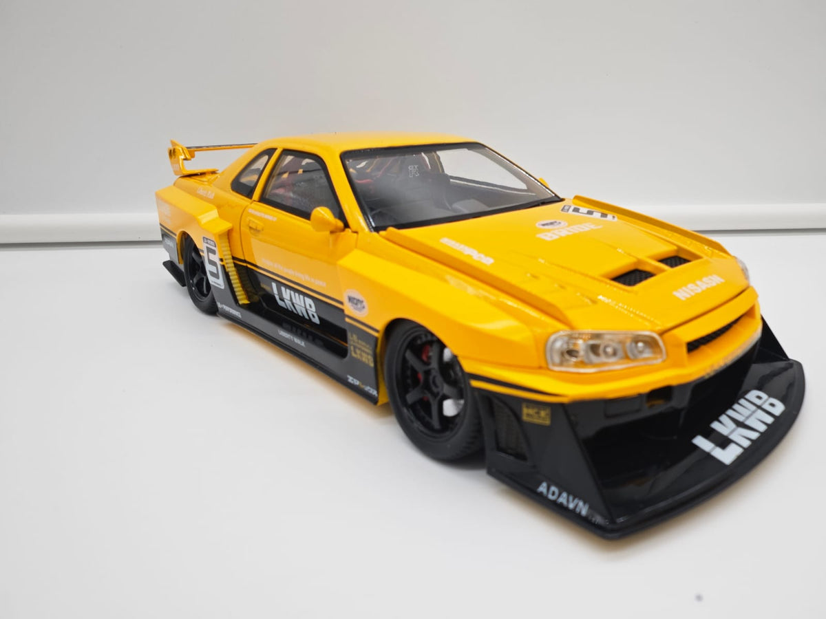 Nissan Skyline GT-R R34 Liberty Walk - Escala 1/24 - c/Luz y Sonido - (sin caja)