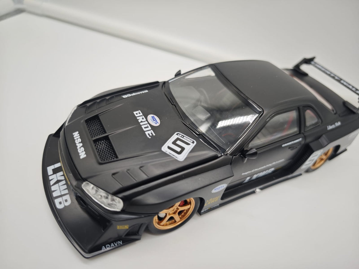 Nissan Skyline GT-R R34 Liberty Walk - Escala 1/24 - c/Luz y Sonido - (sin caja)