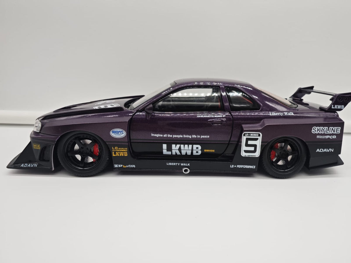 Nissan Skyline GT-R R34 Liberty Walk - Escala 1/24 - c/Luz y Sonido - (sin caja)