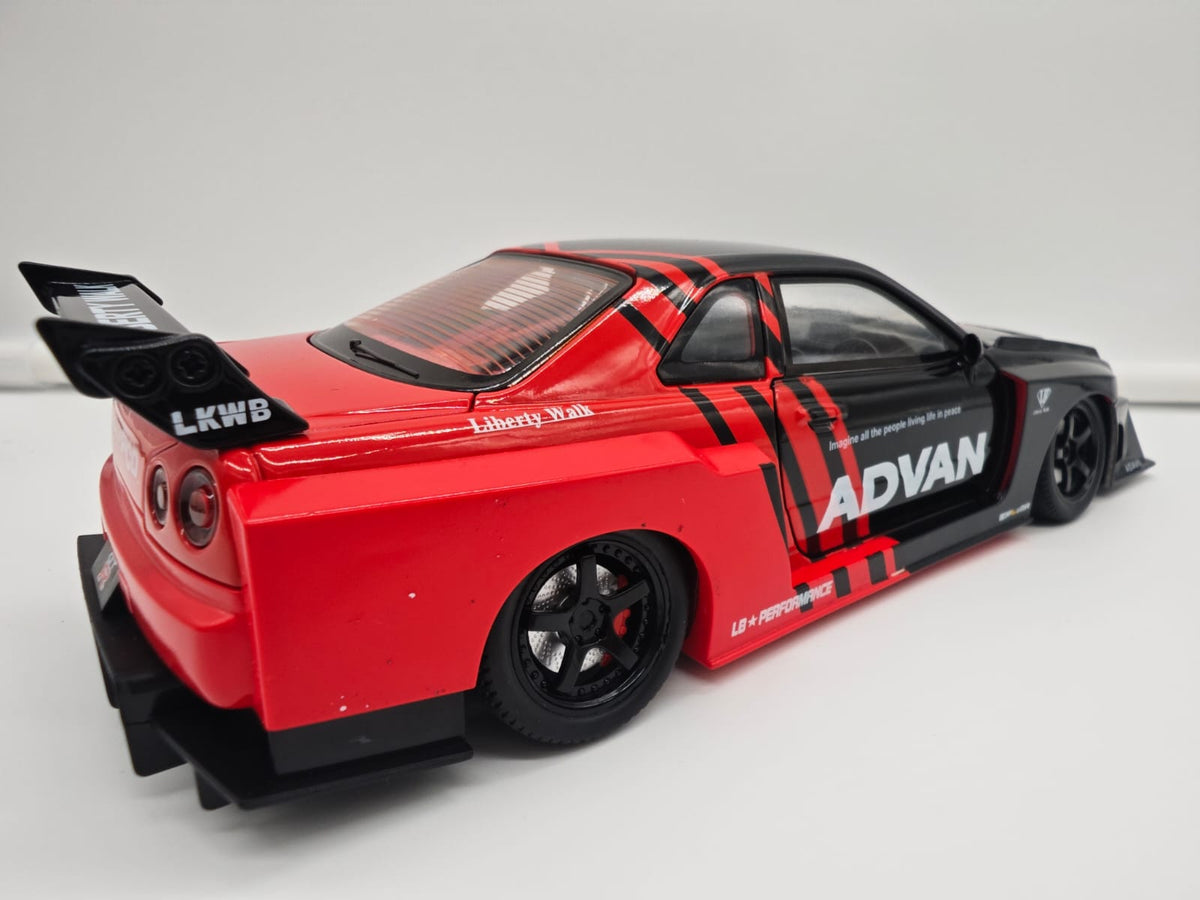 Nissan Skyline GT-R R34 Liberty Walk - Escala 1/24 - c/Luz y Sonido - (sin caja)