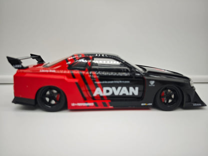 Nissan Skyline GT-R R34 Liberty Walk - Escala 1/24 - c/Luz y Sonido - (sin caja)