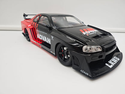 Nissan Skyline GT-R R34 Liberty Walk - Escala 1/24 - c/Luz y Sonido - (sin caja)