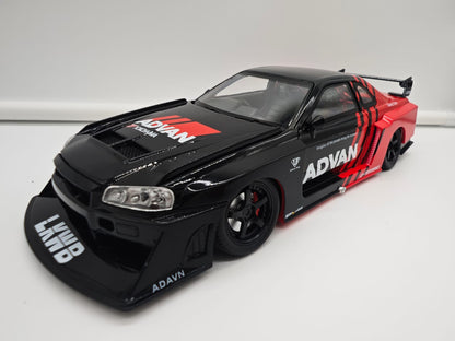 Nissan Skyline GT-R R34 Liberty Walk - Escala 1/24 - c/Luz y Sonido - (sin caja)