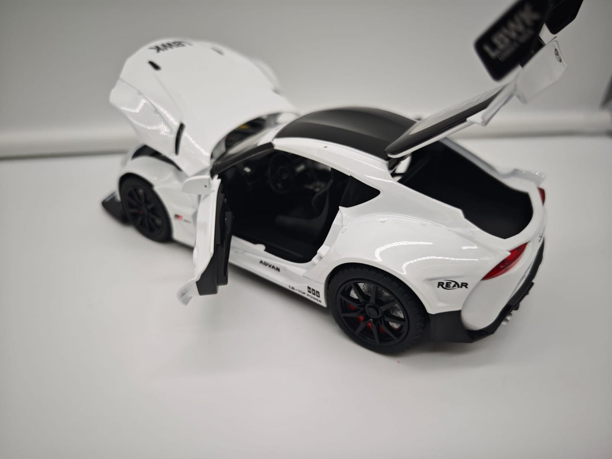 Toyota Supra GR Liberty Walk (LB-WORKS) - Escala 1/24 - c/Luz y Sonido - (sin caja)